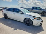 Toyota Avalon 2016