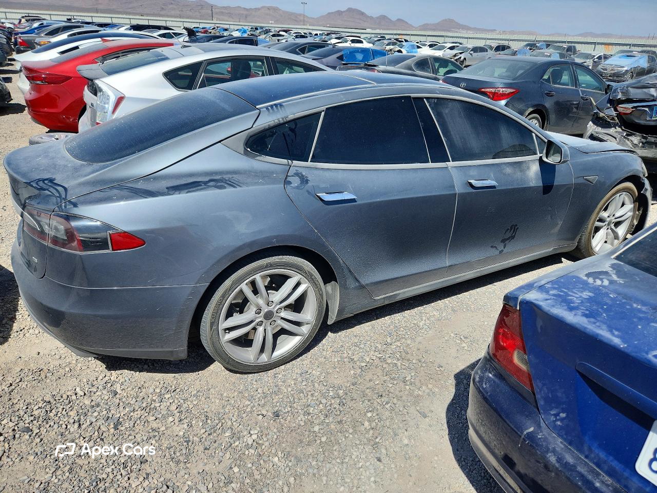 Tesla Model S 2013