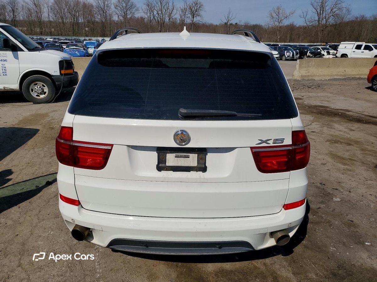 BMW X5 2011