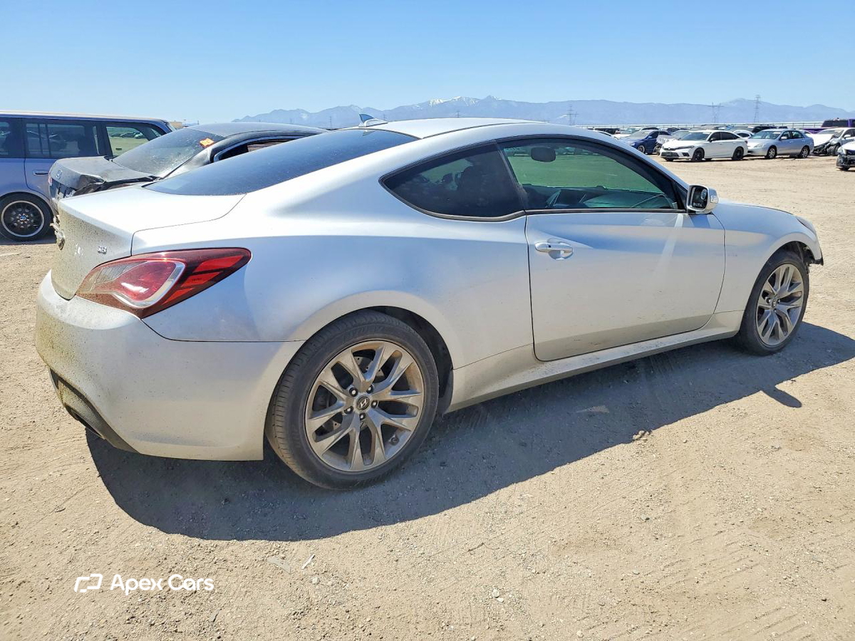 Hyundai Genesis 2016