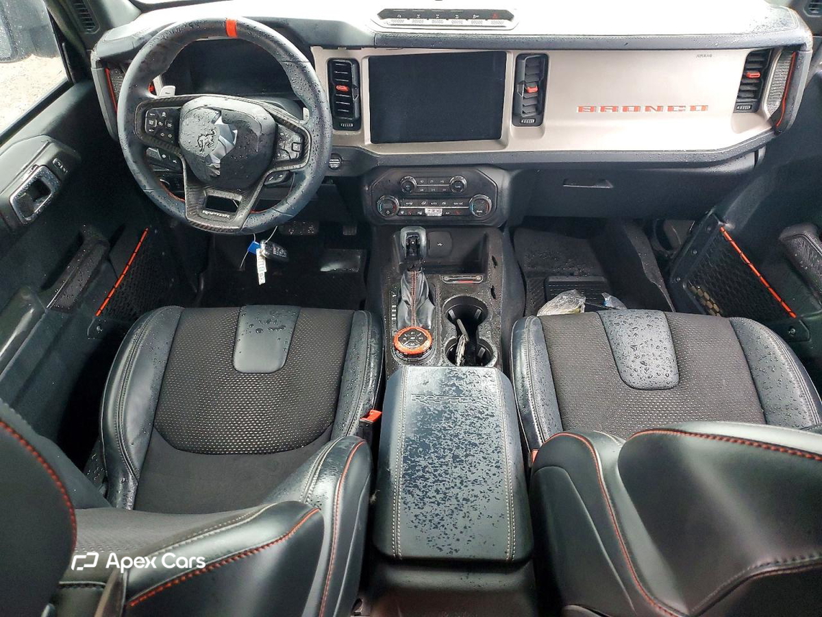 Ford Bronco 2024