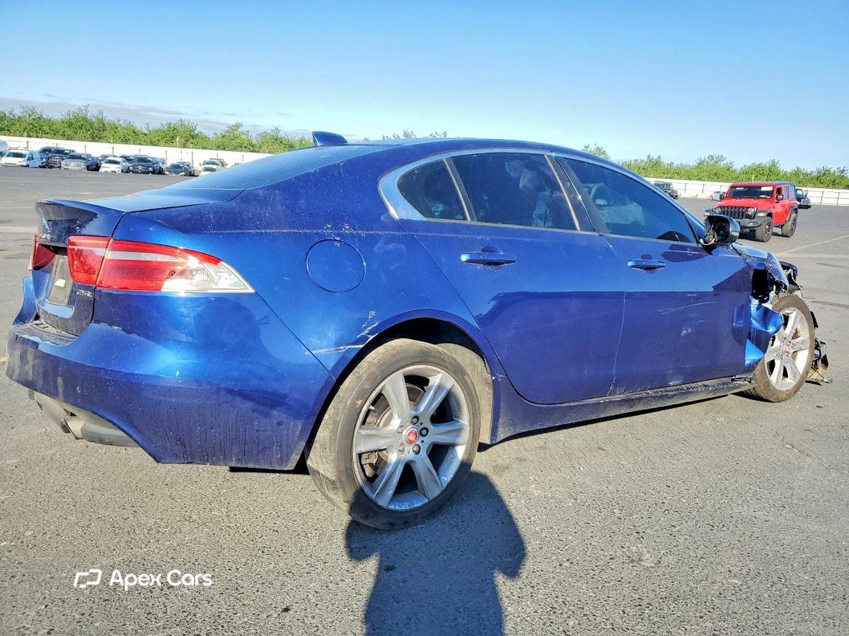 Jaguar XE 2017