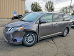 Toyota Sienna 2016