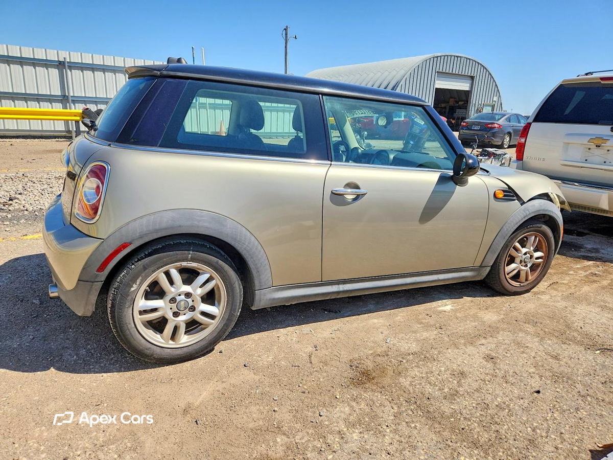 MINI Cooper 2011