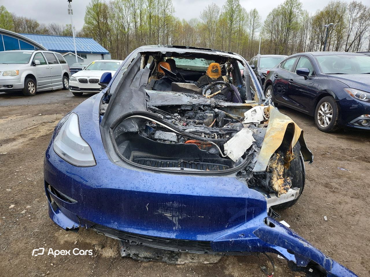 Tesla Model 3 2022