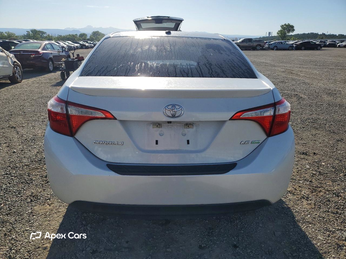 Toyota Corolla 2015