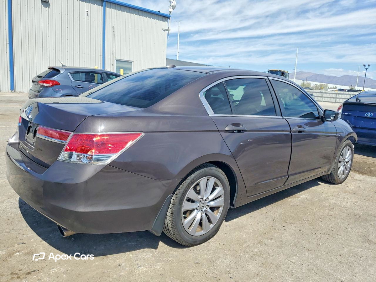 Honda Accord 2011
