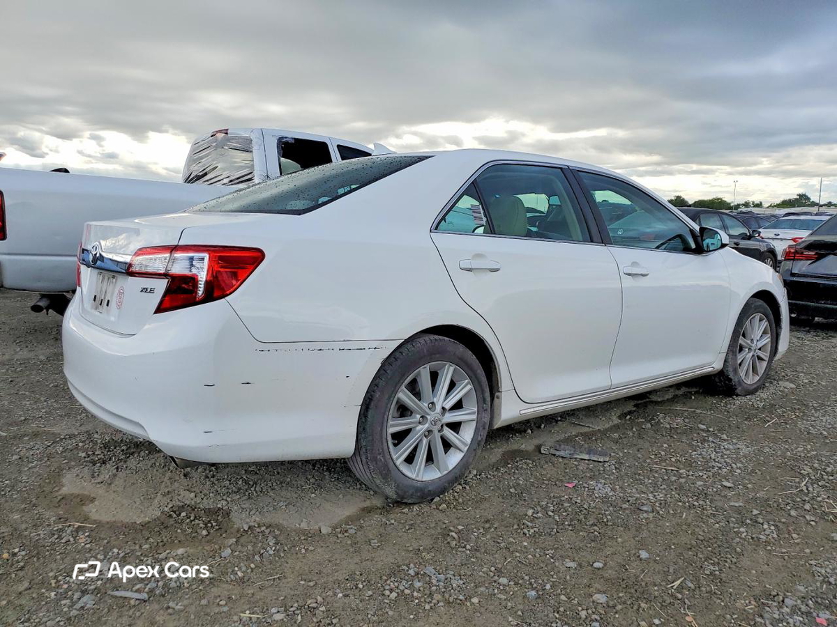 Toyota Camry 2012