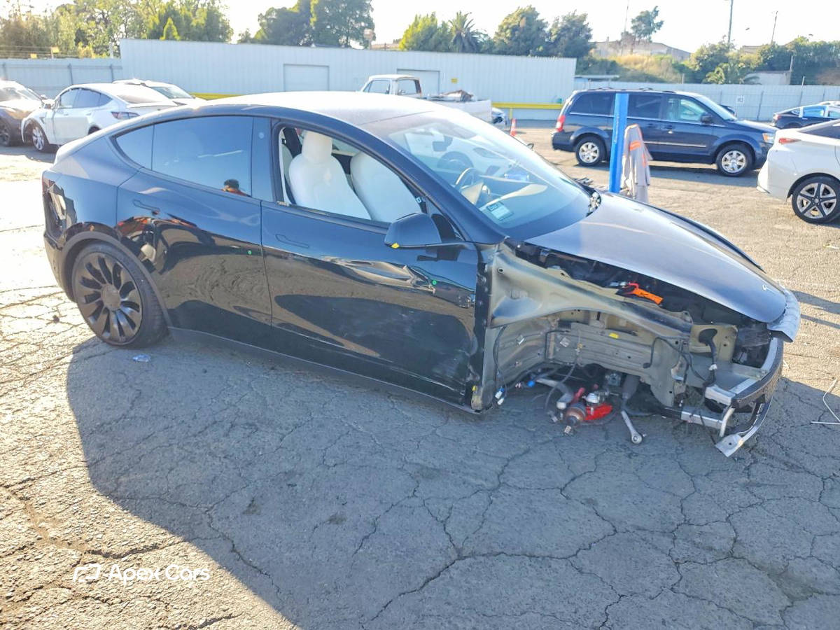 Tesla Model Y 2022