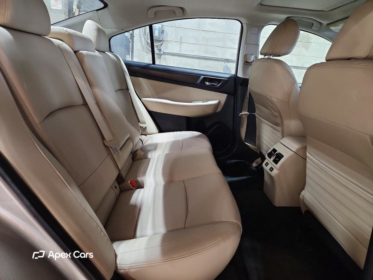 Subaru Legacy 2015