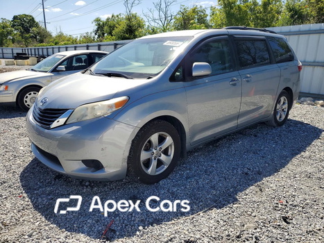 Toyota Sienna 2016 - Image 1 of 13