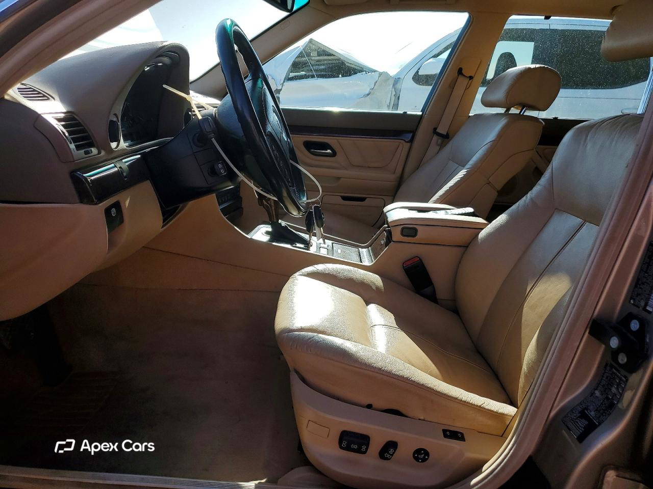 BMW Series 7 2000