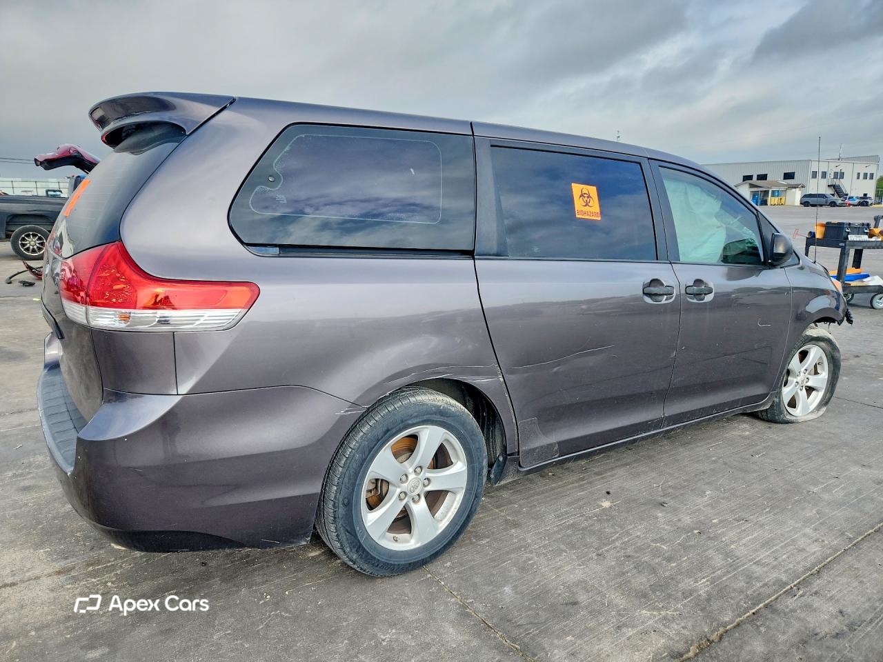 Toyota Sienna 2011