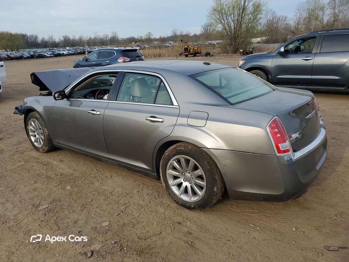 Chrysler 300 2011
