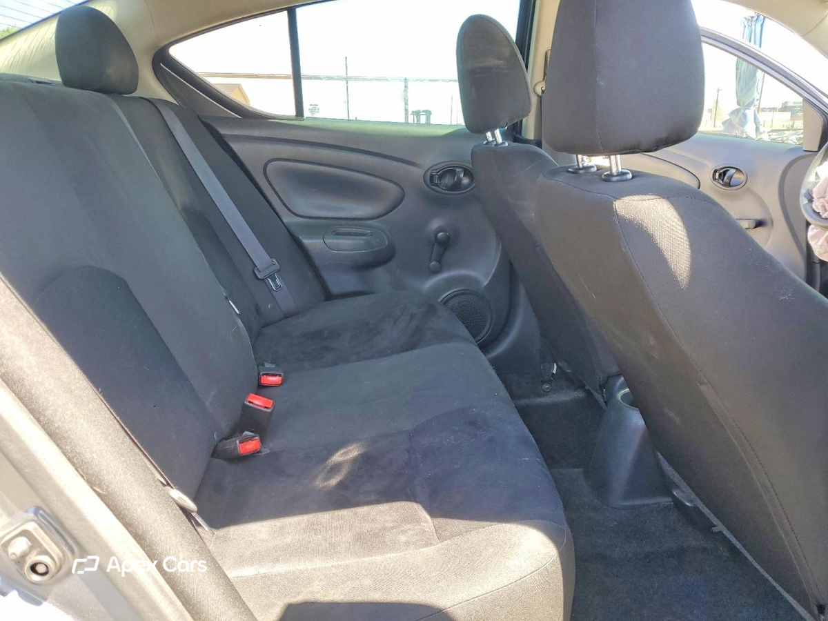 Nissan Versa 2018