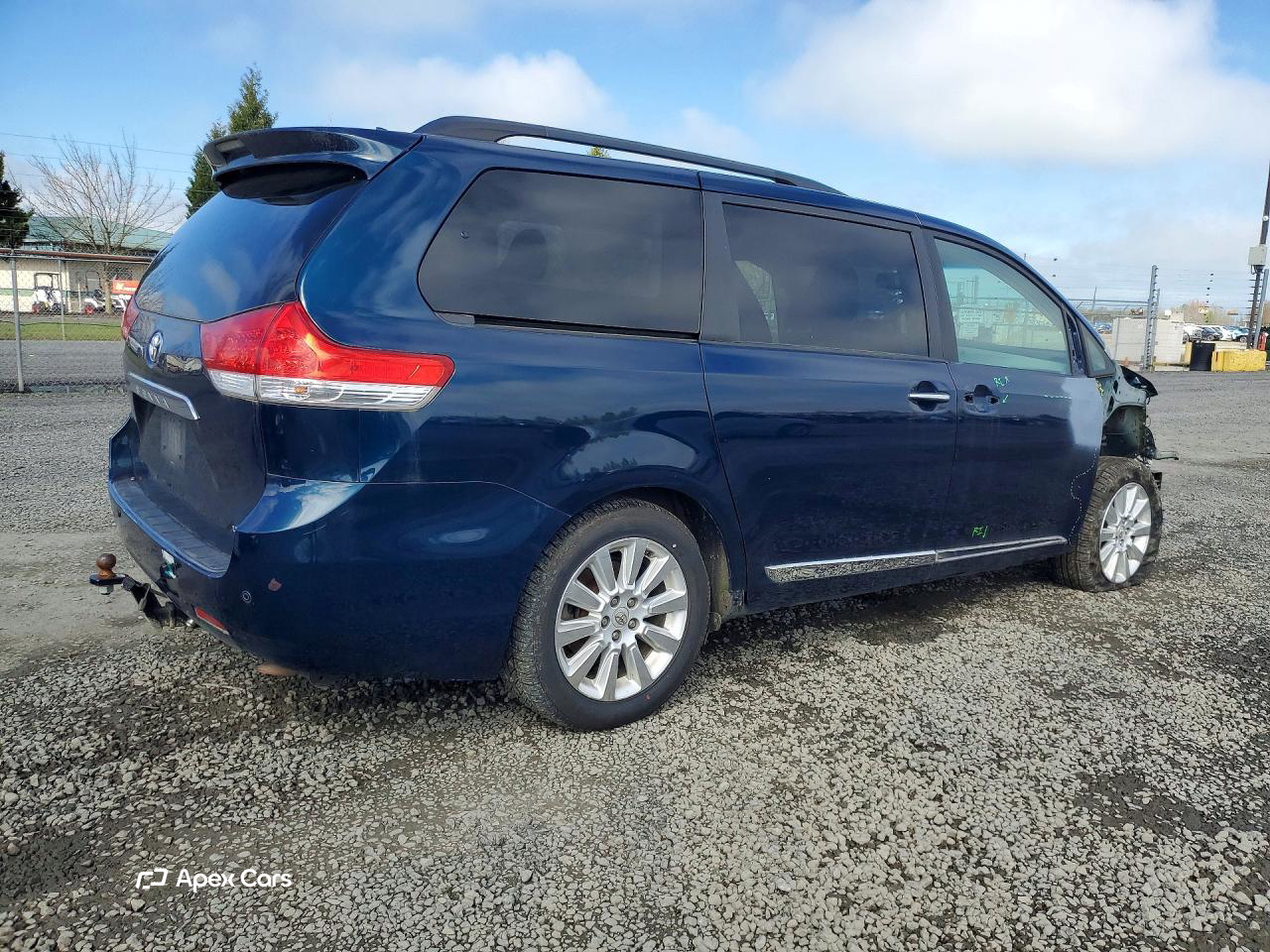 Toyota Sienna 2011