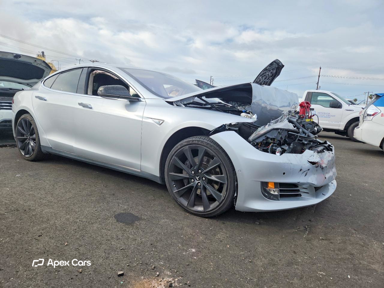 Tesla Model S 2015