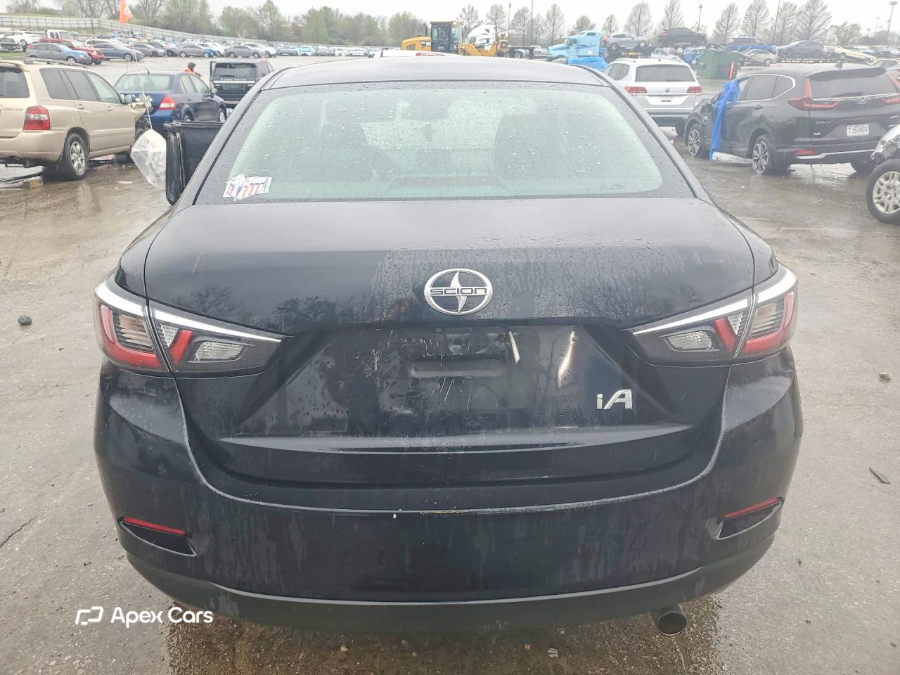 Scion iA 2016