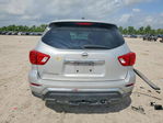 Nissan Pathfinder 2017