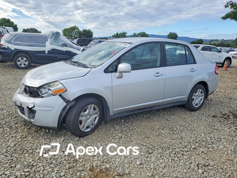 Nissan Versa 2010 - Image 1 of 13