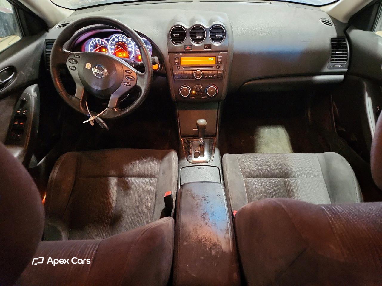 Nissan Altima 2010