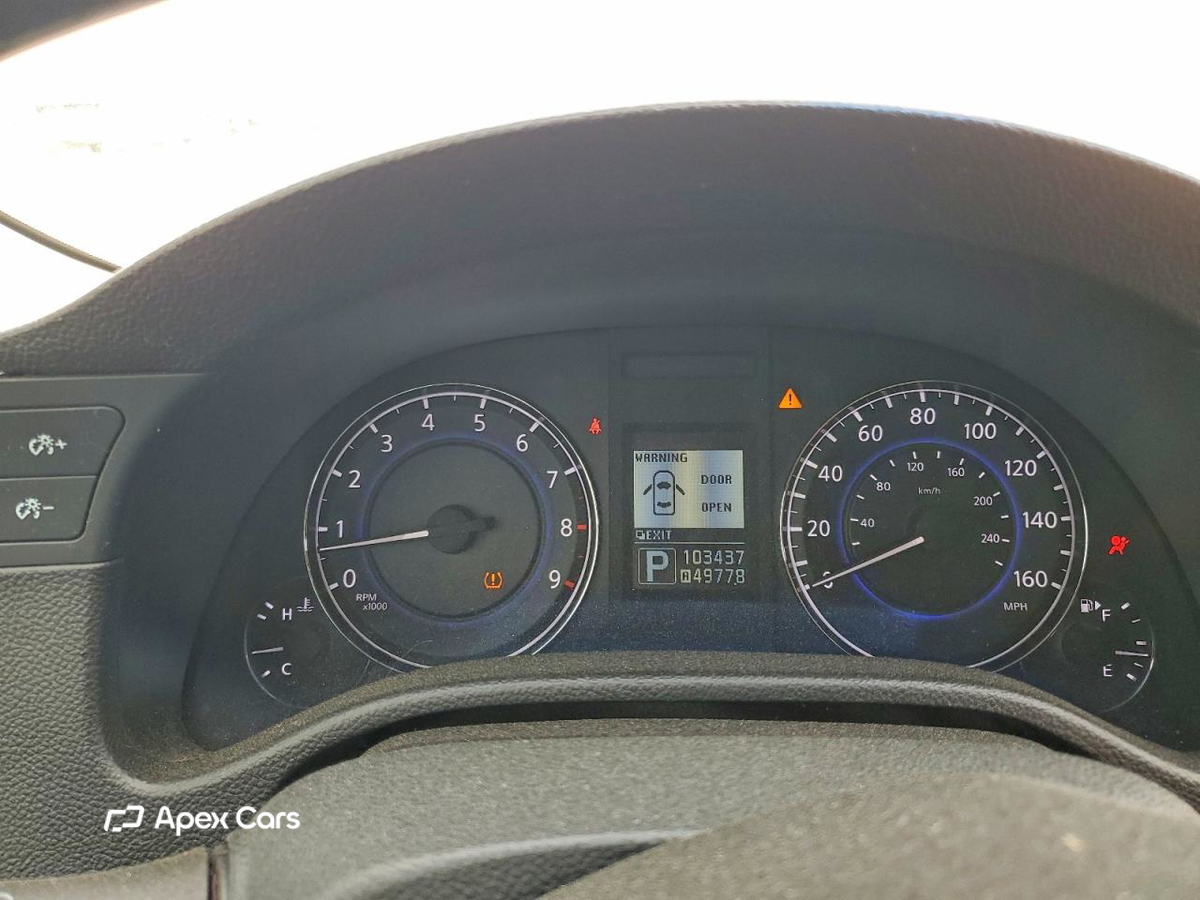Infiniti G 2010