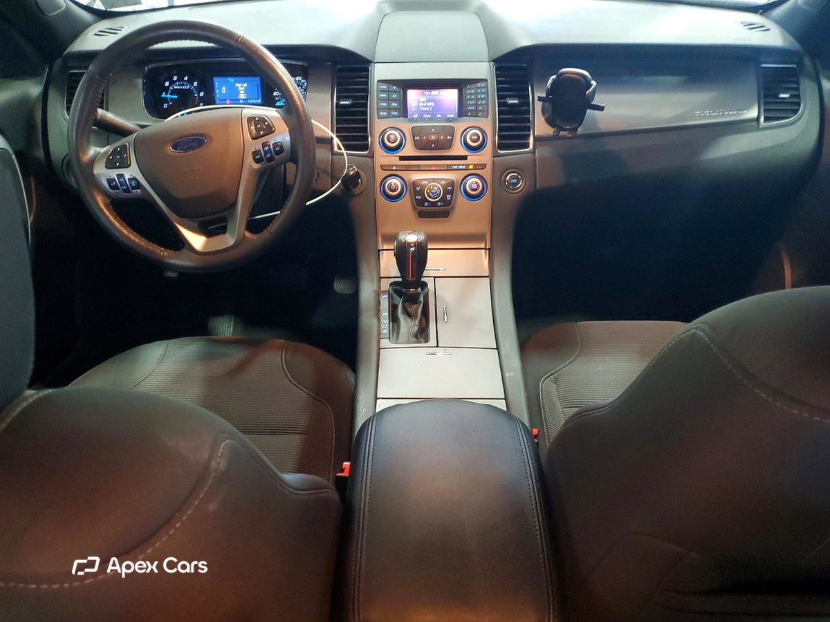 Ford Taurus 2016