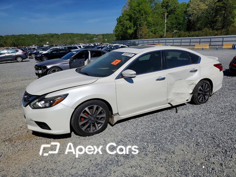 Nissan Altima 2016 - Zdjęcie 1 z 13