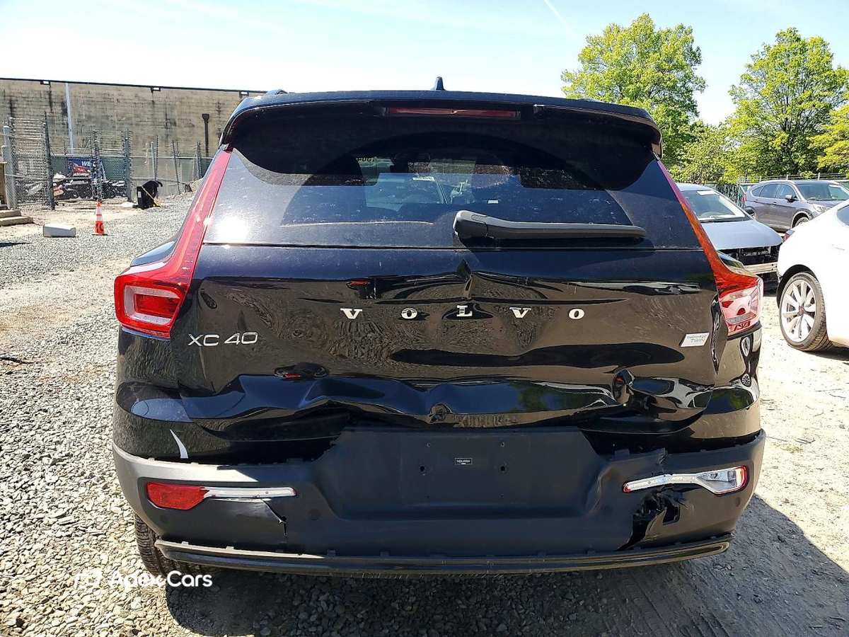 Volvo XC40 2023