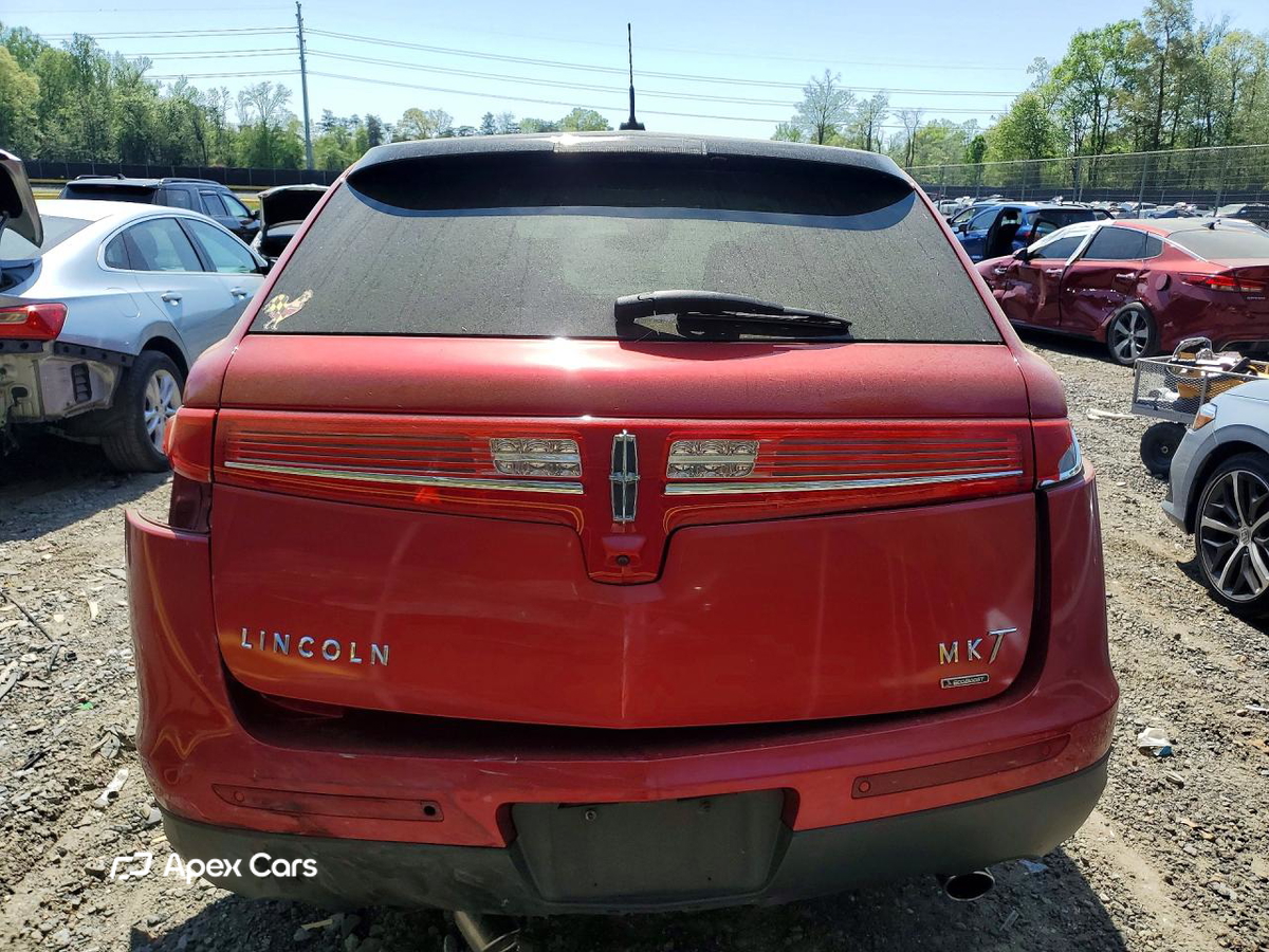 Lincoln MKT 2012