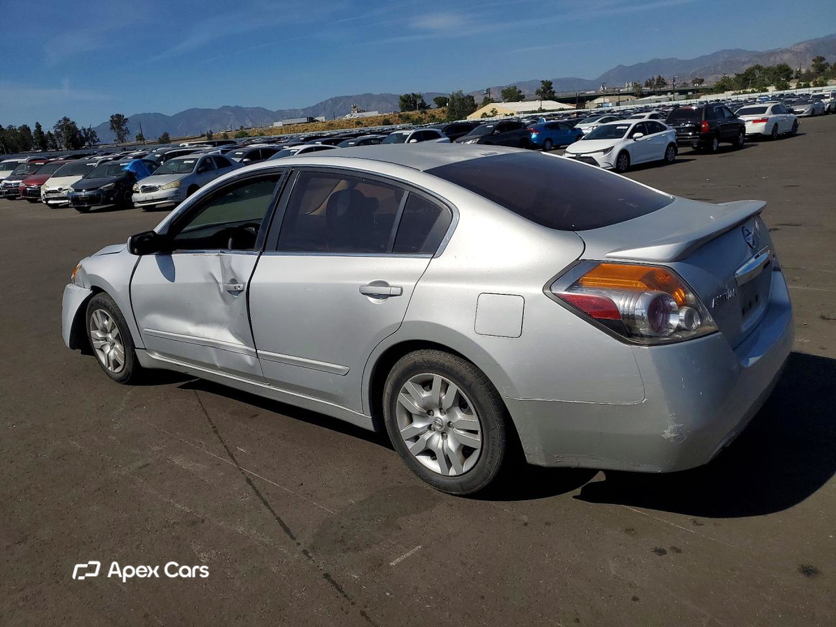 Nissan Altima 2012