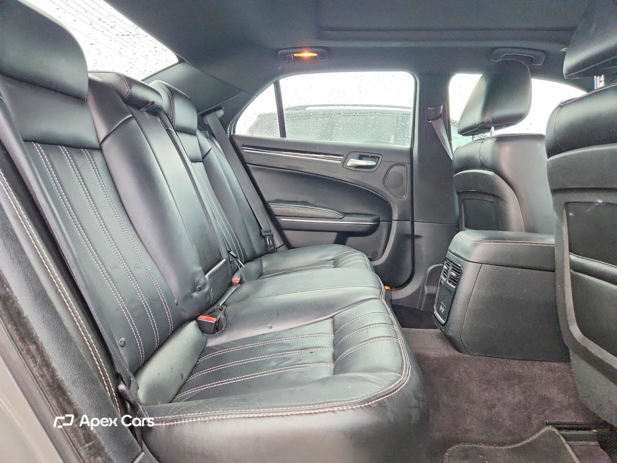 Chrysler 300 2017