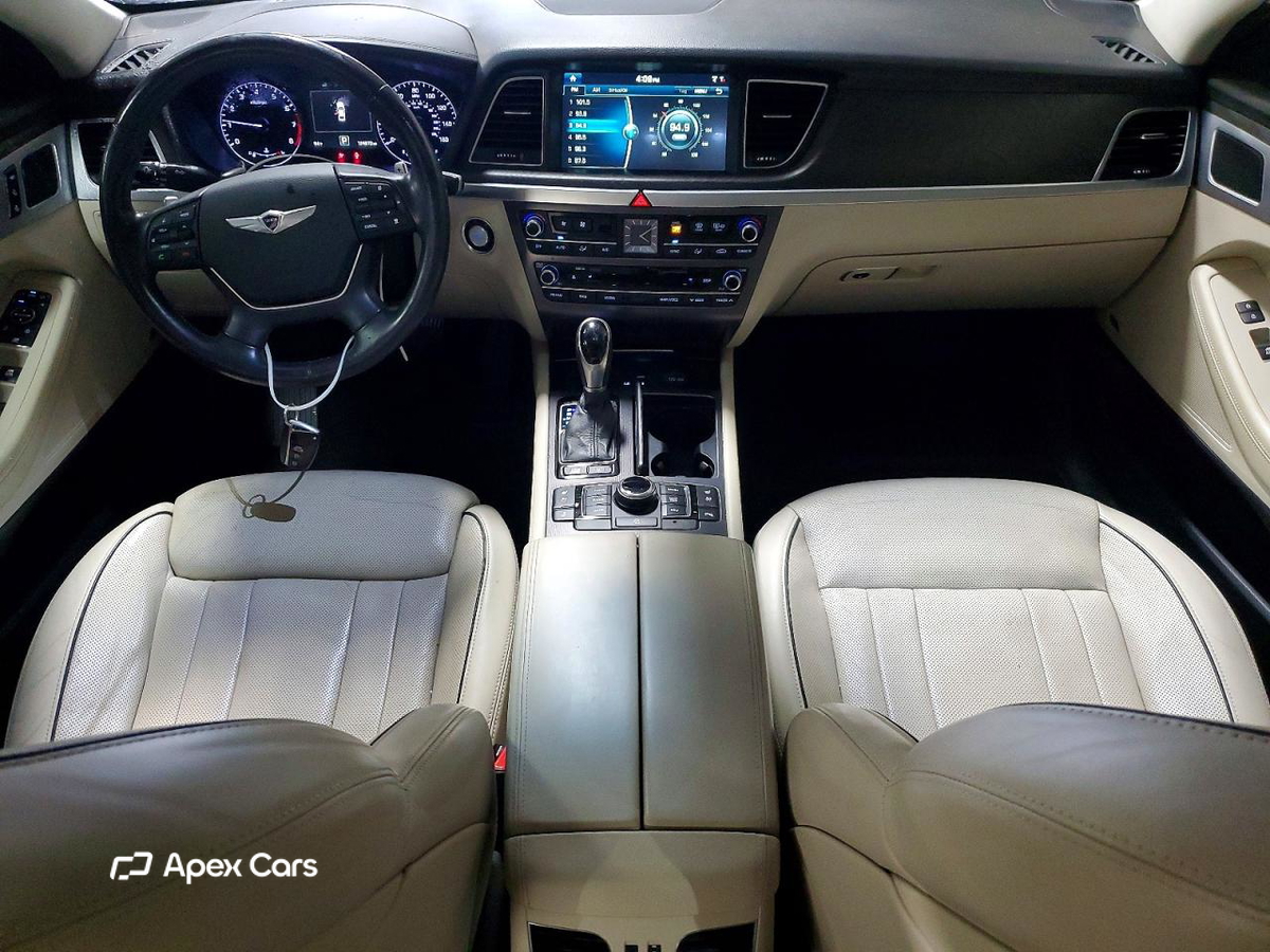 Hyundai Genesis 2015