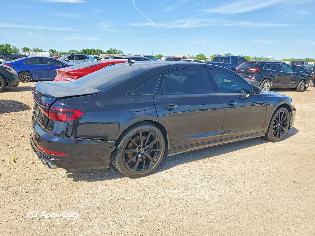 Audi S8 2024