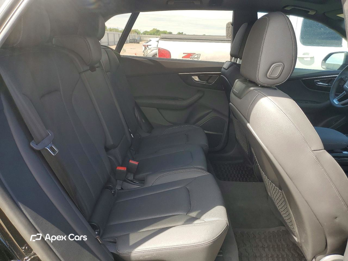 Audi Q8 2025