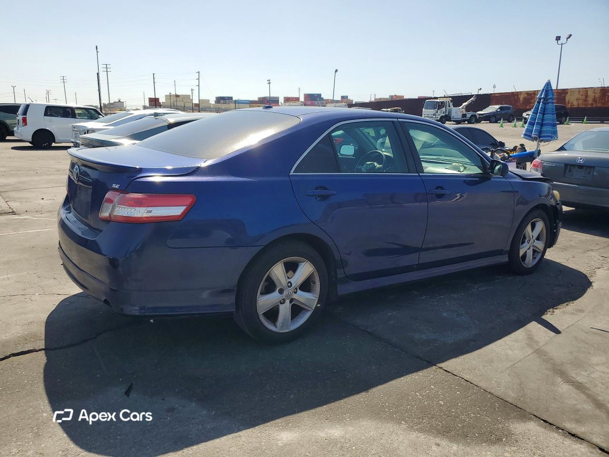 Toyota Camry 2010