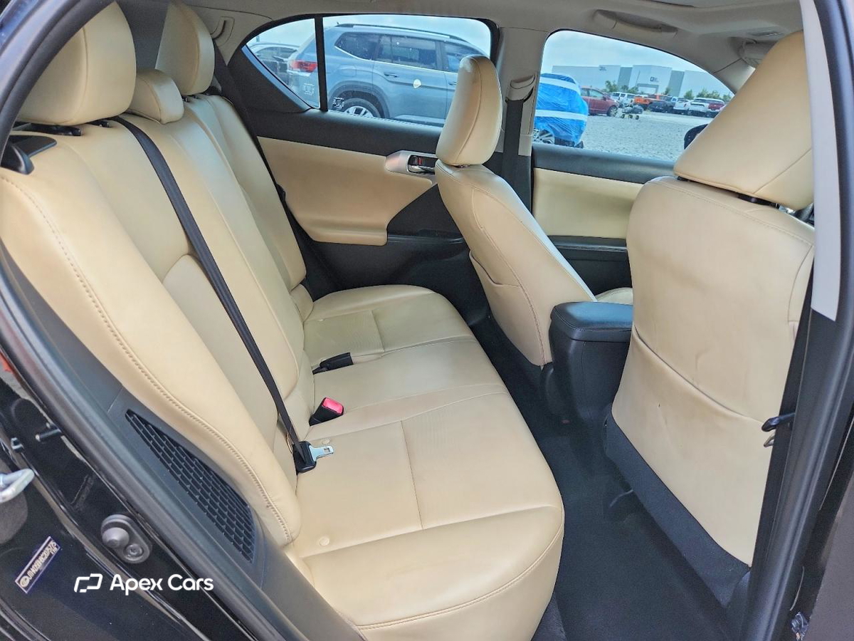 Lexus CT 2012