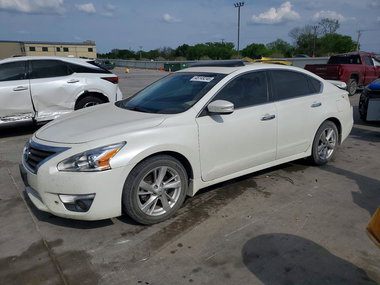 Nissan Altima 2013 - Image 1 of 13