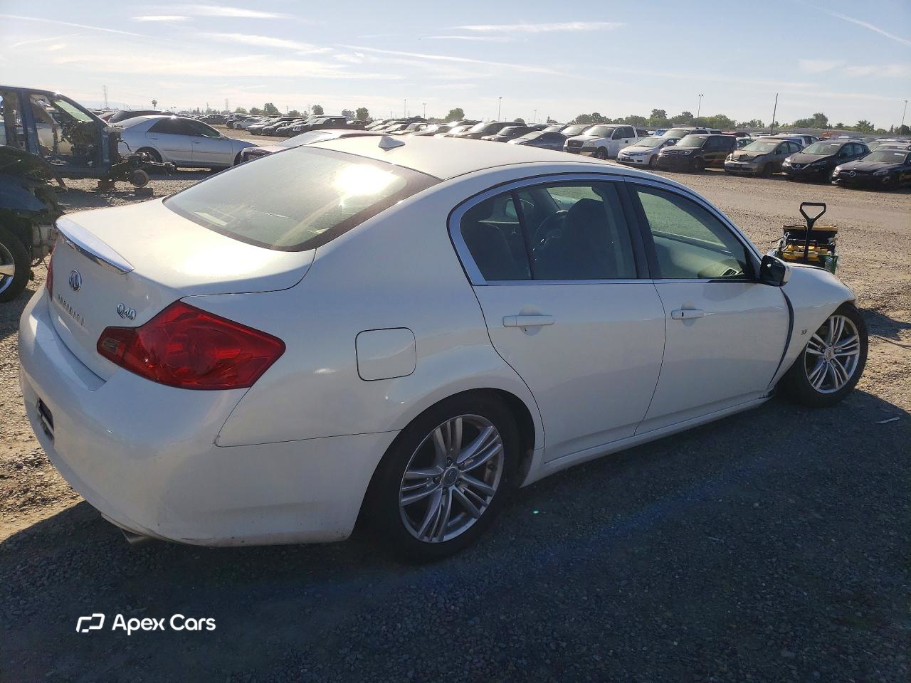 Infiniti Q40 2015