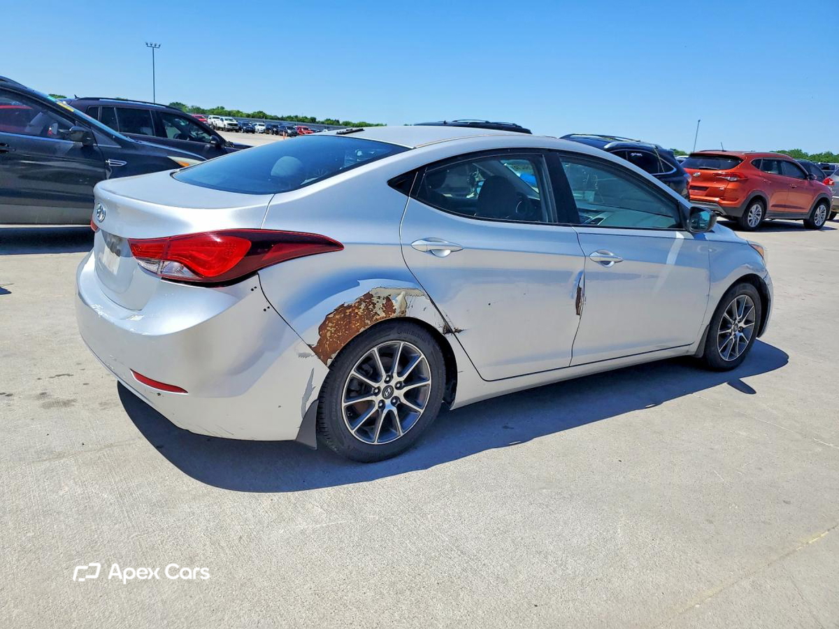 Hyundai Elantra 2016