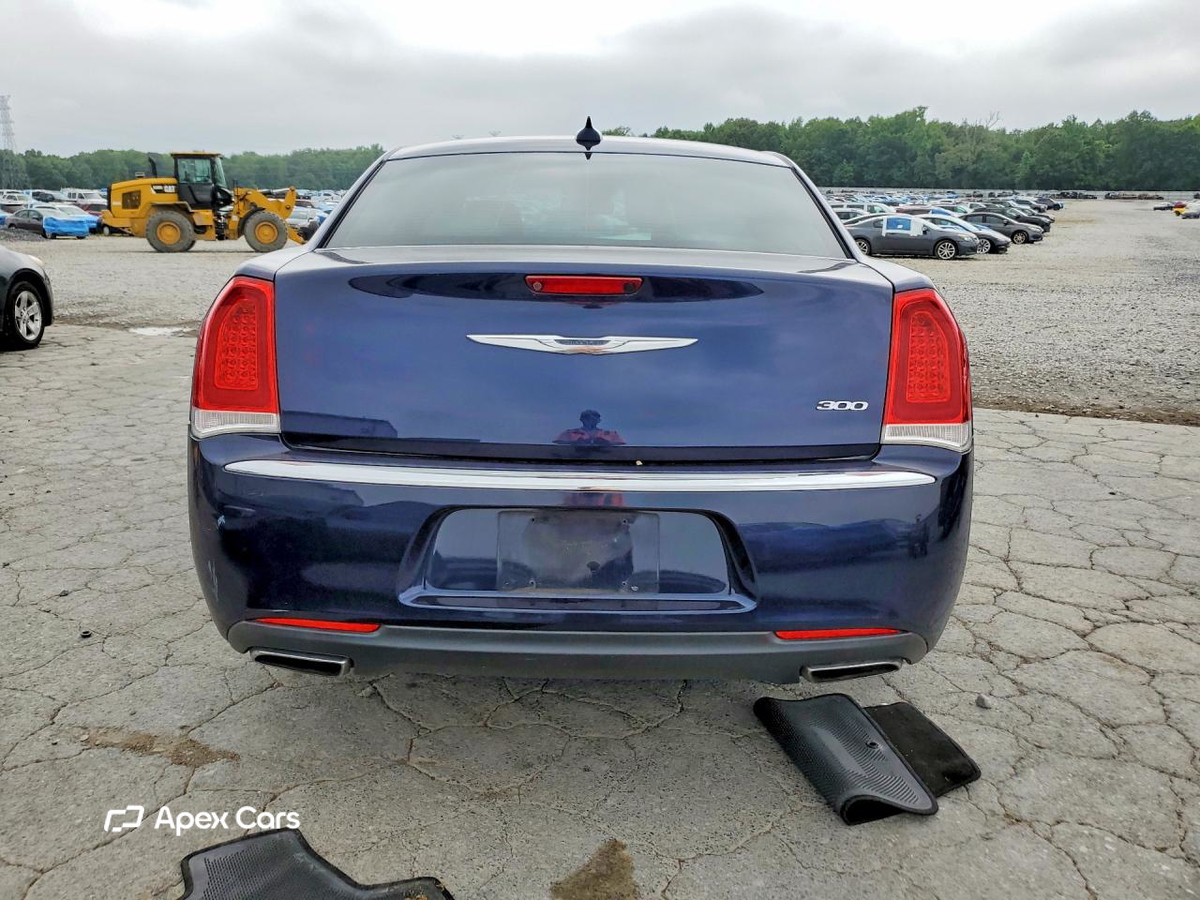 Chrysler 300 2017