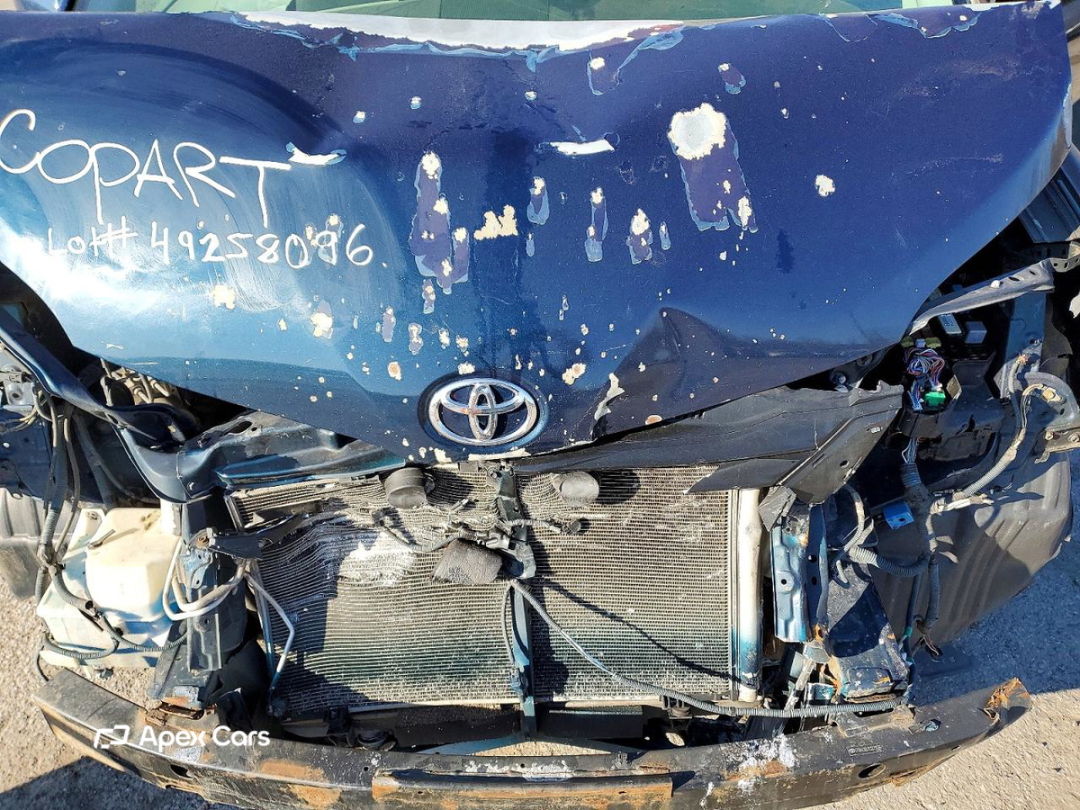 Toyota Sienna 2012