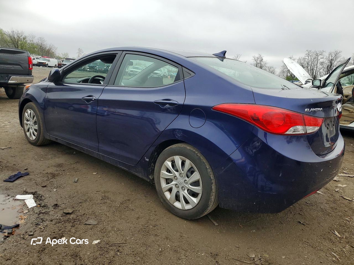 Hyundai Elantra 2012