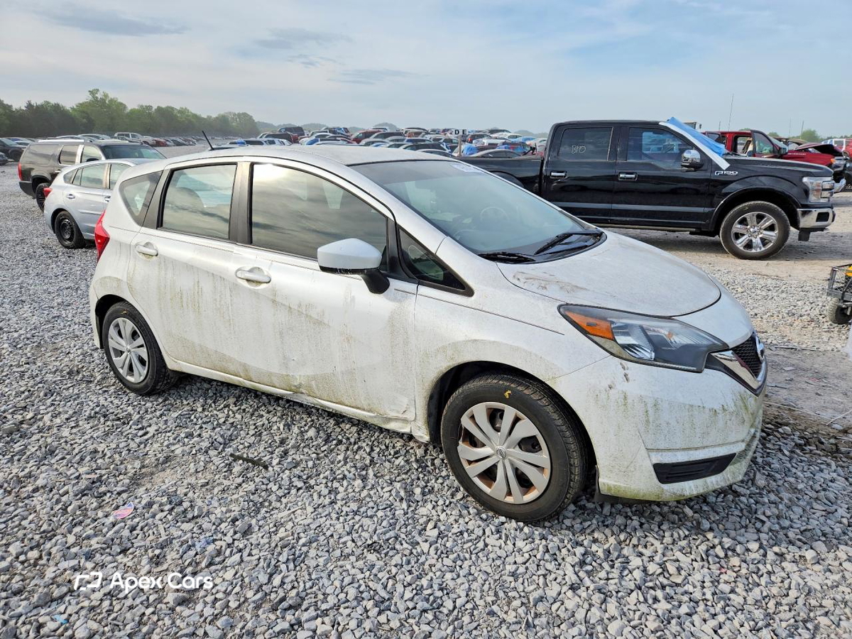 Nissan Versa 2017