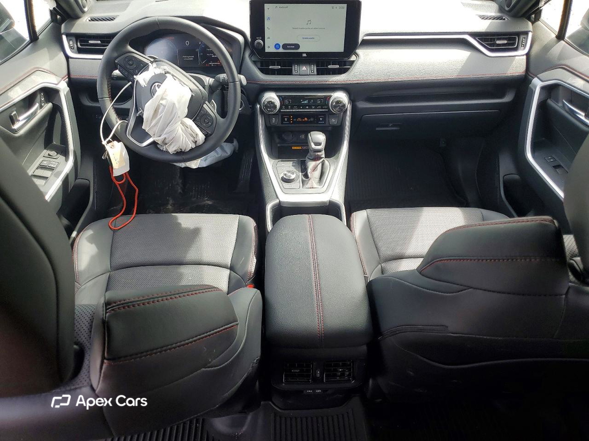 Toyota RAV 4 2025