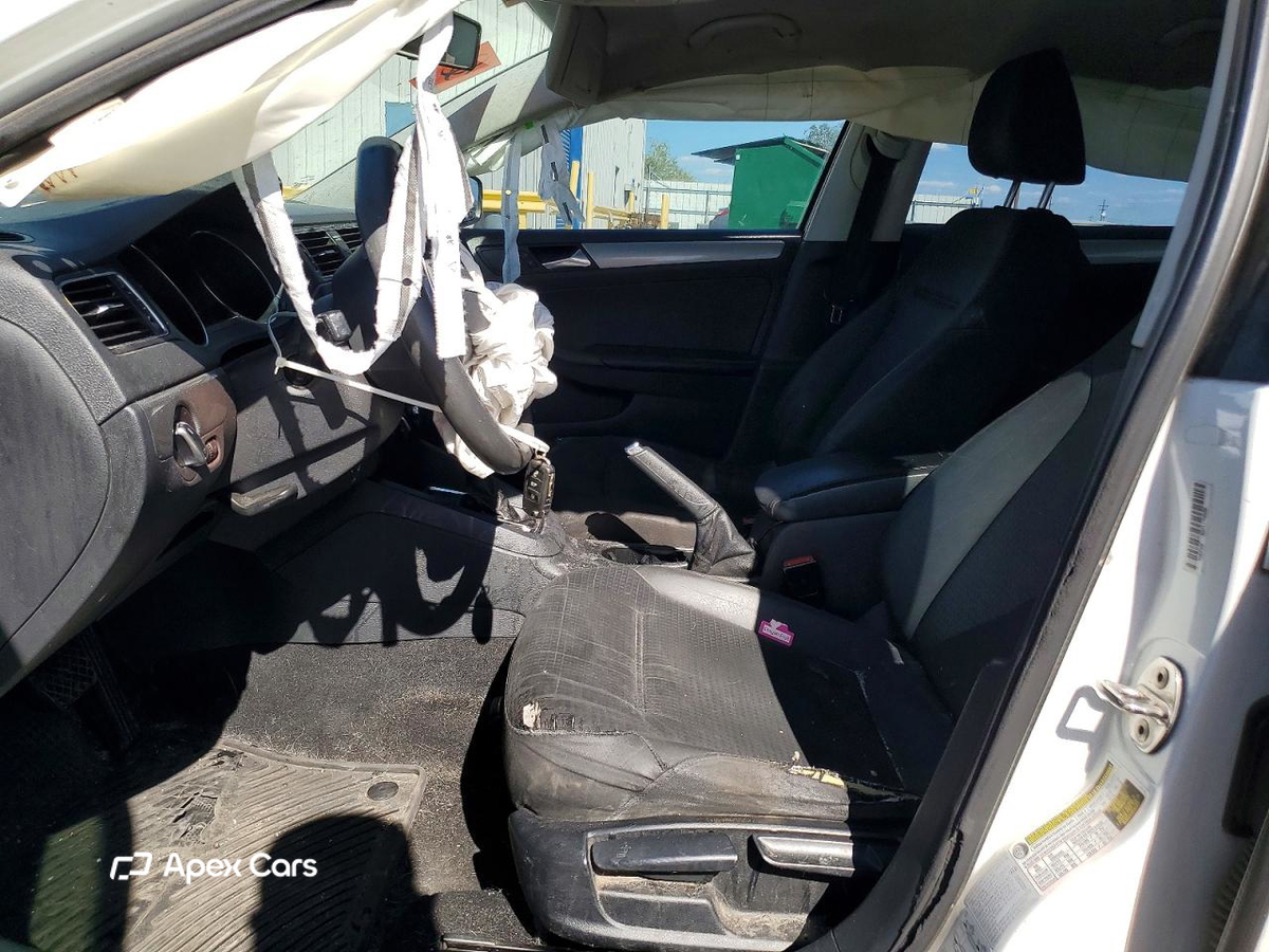 Volkswagen Jetta 2015