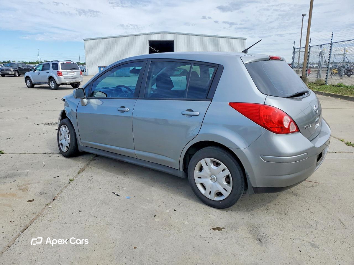 Nissan Versa 2010