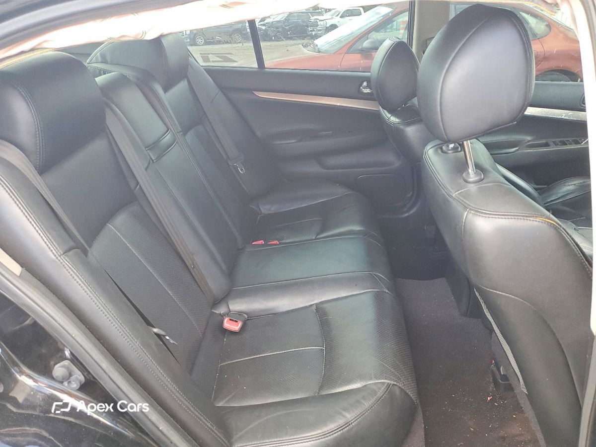 Infiniti G 2013