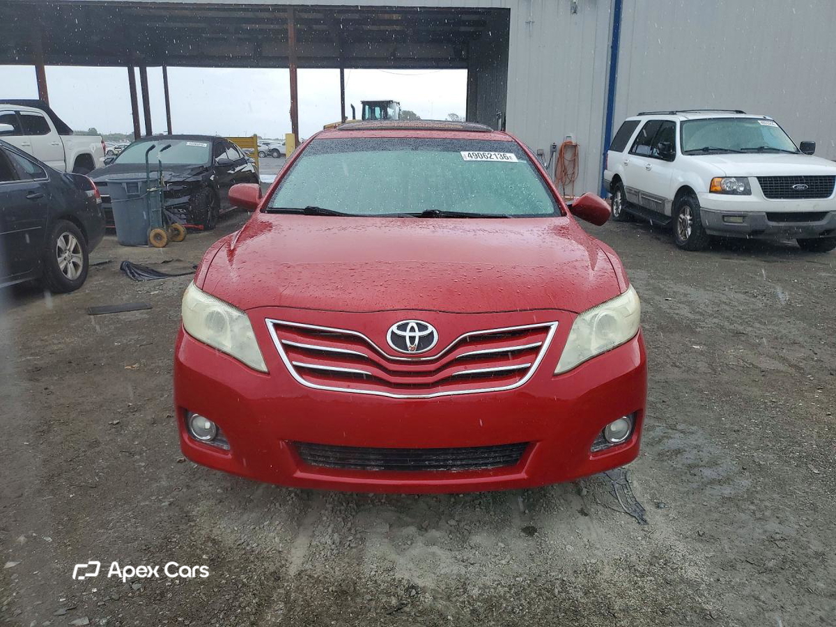 Toyota Camry 2011