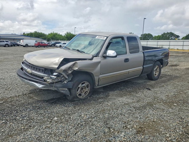 Chevrolet Silverado 2000 - Image 1 of 12